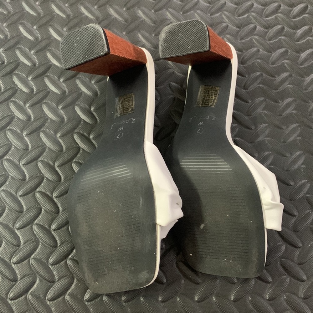 Like New Z_code_z White Maya Block Heel Mules Siz… - image 2